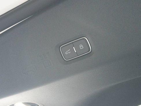 Used 2025 Ford Expedition Tremor AWD/4WD image 19
