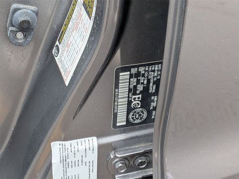 Used 2019 Nissan Rogue Sport SL image 26