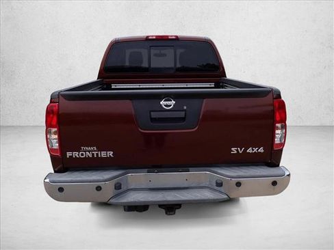 Used 2016 Nissan Frontier SV w/ SV Value Truck Package AWD/4WD image 2
