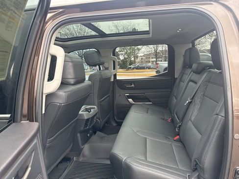 Used 2023 Toyota Tundra Limited image 17