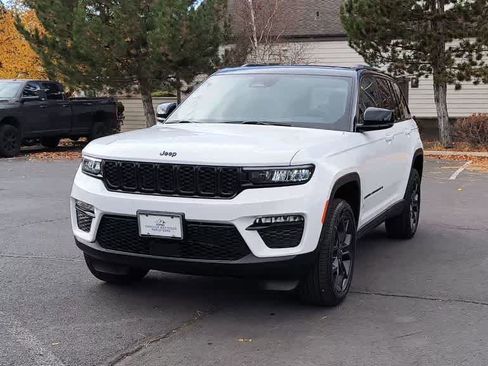 New 2025 Jeep Grand Cherokee Limited image 4