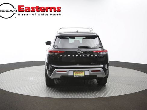 Used 2023 Nissan Pathfinder SL AWD/4WD image 36
