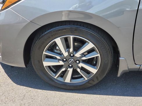 Certified 2025 Nissan Versa SV w/ Trunk Package FWD image 12