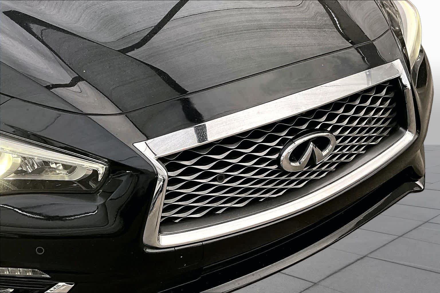 Used 2019 INFINITI Q50 Luxe w/ Essential Package (3.0T Luxe) RWD image 29