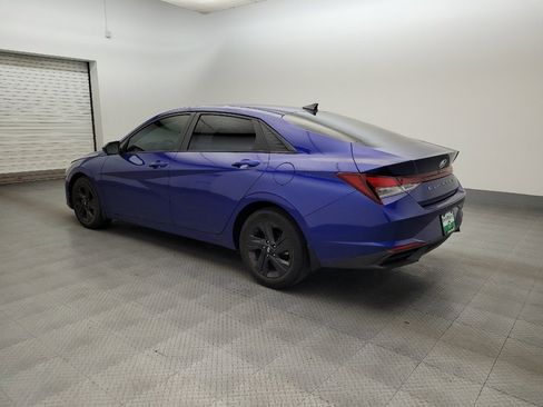 Used 2021 Hyundai Elantra SEL FWD image 3