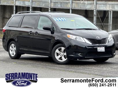 Used 2017 Toyota Sienna LE