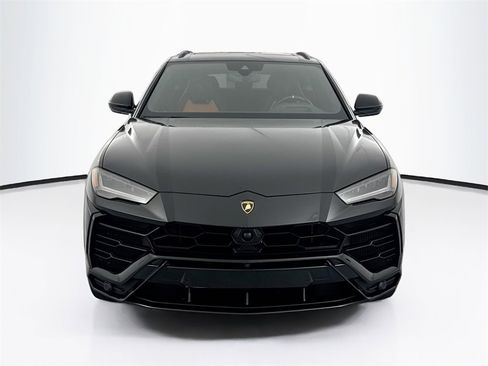 Used 2020 Lamborghini Urus image 2
