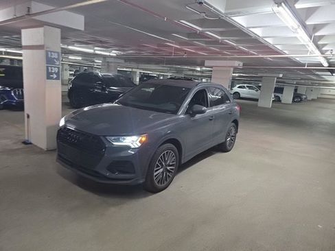 Used 2023 Audi Q3 2.0T Premium w/ Convenience Package AWD/4WD image 15