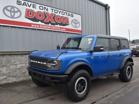 Used 2022 Ford Bronco Badlands image 1