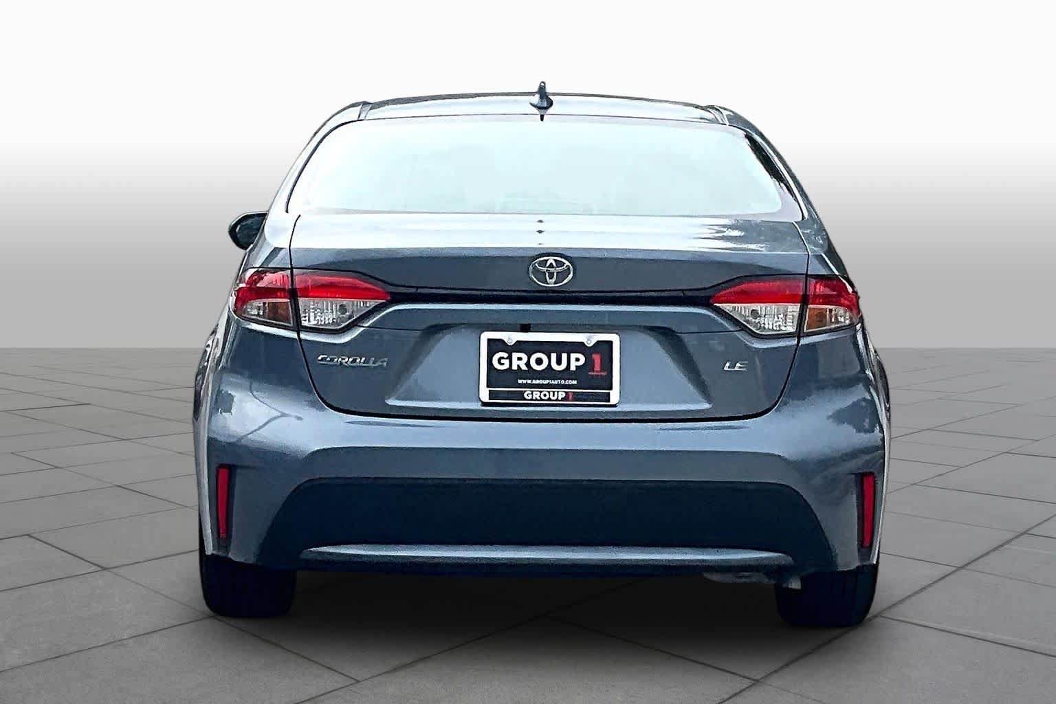 Used 2022 Toyota Corolla LE FWD image 5