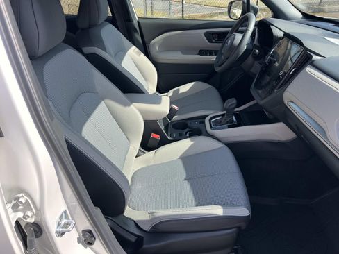 Used 2025 Subaru Forester Premium w/ Convenience Package #1 image 13