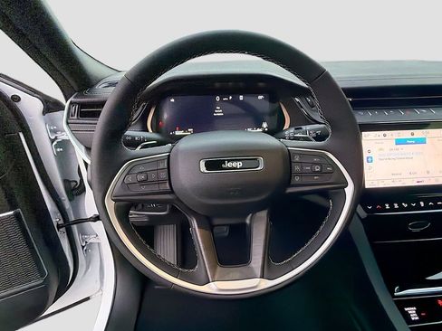 New 2026 Jeep Grand Cherokee L Limited AWD/4WD image 39