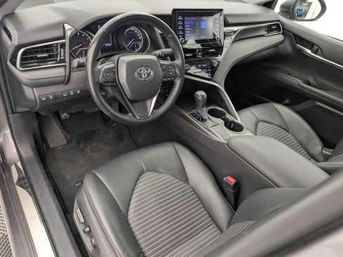 Used 2024 Toyota Camry SE FWD image 2