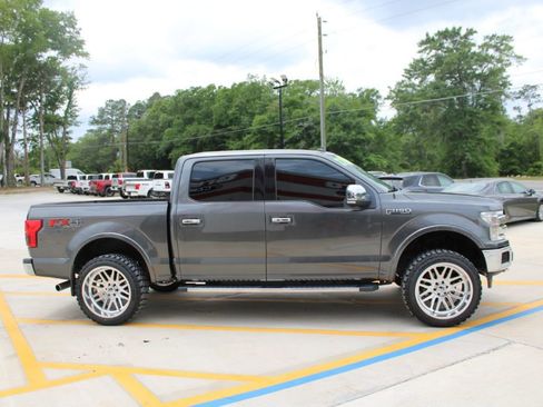 Used 2018 Ford F150 Lariat w/ Equipment Group 502A Luxury AWD/4WD image 7