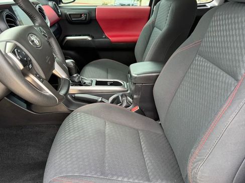 Used 2023 Toyota Tacoma SR5 RWD image 12