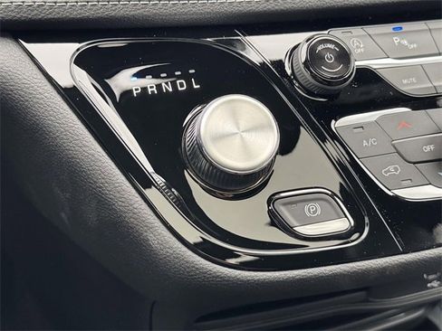 New 2026 Chrysler Pacifica Select image 20