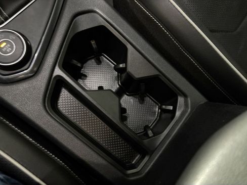 Used 2022 Volkswagen Tiguan SEL R-Line image 15