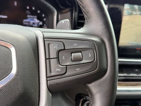 Used 2024 GMC Sierra 1500 Elevation w/ LPO, Elevation Black Package AWD/4WD image 17