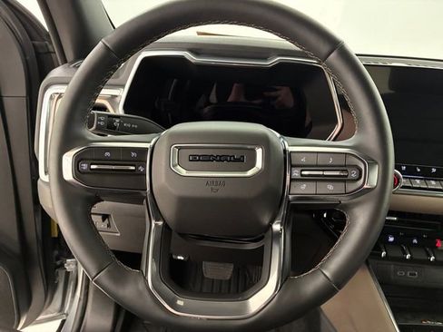 Used 2026 GMC Canyon Denali AWD/4WD image 22