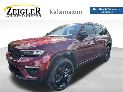 New 2025 Jeep Grand Cherokee Limited w/ Black Appearance Package image 1