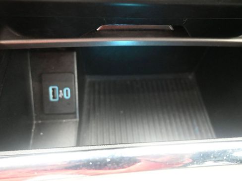 Certified 2020 Ford Expedition Max XLT image 28