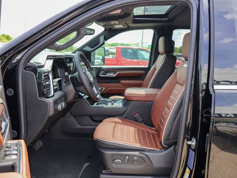 New 2026 GMC Sierra 3500 Denali Ultimate AWD/4WD image 9