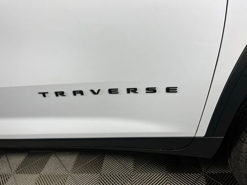 New 2026 Chevrolet Traverse Z71 w/ Driver Confidence Package AWD/4WD image 8