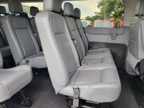 Used 2018 Ford Transit 350 XL RWD image 9