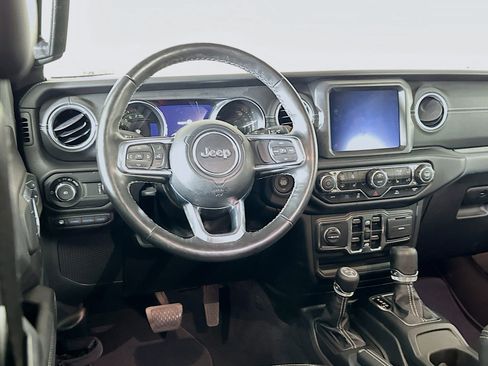 Used 2023 Jeep Wrangler Sahara w/ Cold Weather Group image 17