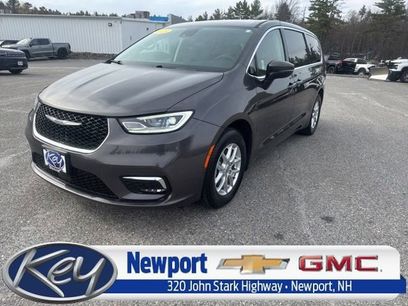 Used 2023 Chrysler Pacifica Touring-L