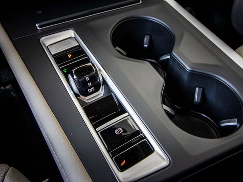 New 2026 Volkswagen Atlas SE image 37