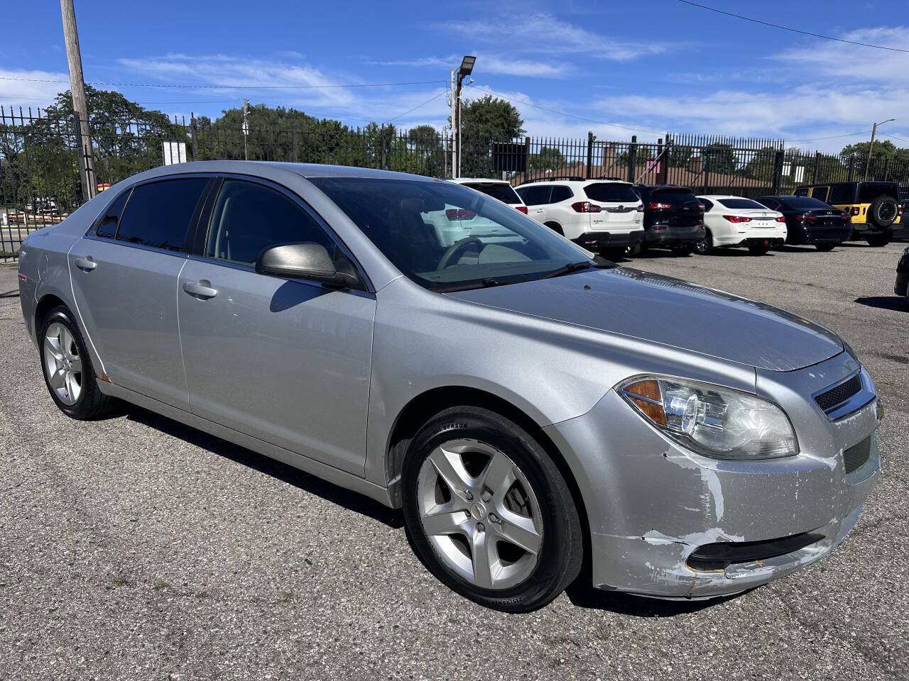 Used 2012 Chevrolet Malibu LS FWD image 3