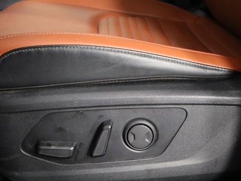 Used 2023 Kia Sportage SX image 25