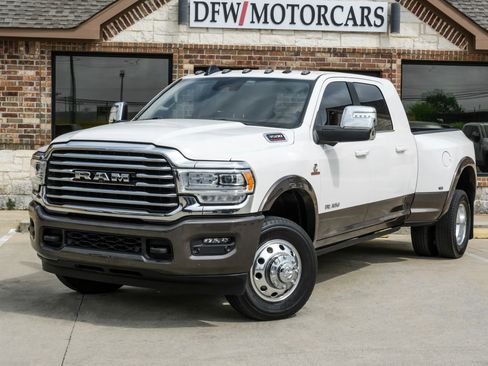 Used 2023 RAM 3500 Limited AWD/4WD image 2