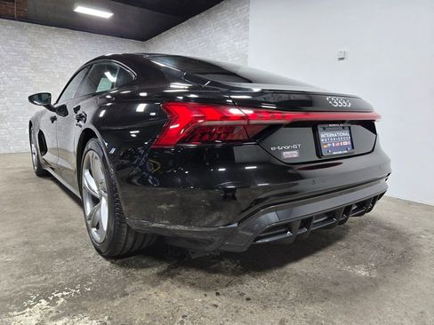Used 2022 Audi e-tron GT Premium Plus image 40