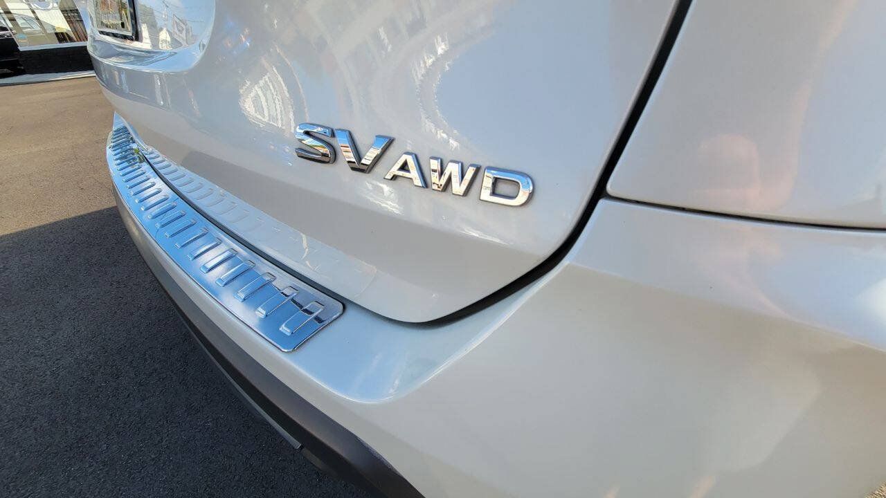 Used 2018 Nissan Rogue SV w/ Premium Package AWD/4WD image 34