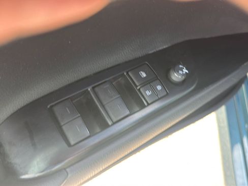 Used 2025 Toyota Camry LE FWD image 18