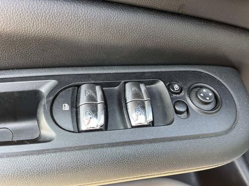 Used 2017 MINI Cooper Clubman ALL4 image 28