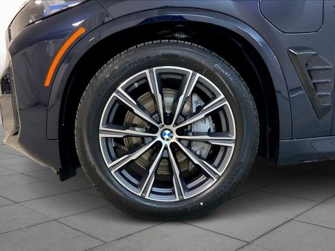 New 2026 BMW X5 xDrive50e w/ Executive Package image 11