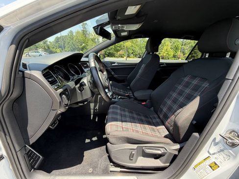 Used 2018 Volkswagen GTI S FWD image 11