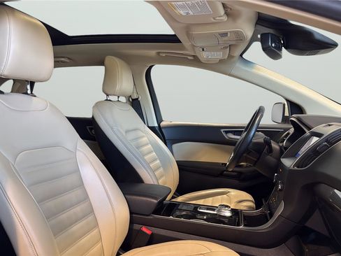 Used 2020 Ford Edge SEL w/ Convenience Package image 14