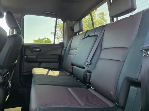 New 2026 Honda Ridgeline Black Edition image 16