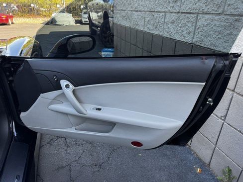 Used 2006 Chevrolet Corvette Coupe w/ Performance Package image 26