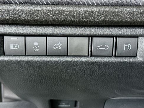 Used 2026 Toyota Camry SE w/ Multimedia Upgrade Package FWD image 17