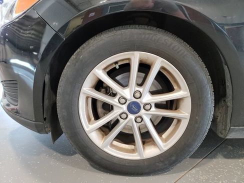 Used 2015 Ford Focus SE FWD image 11