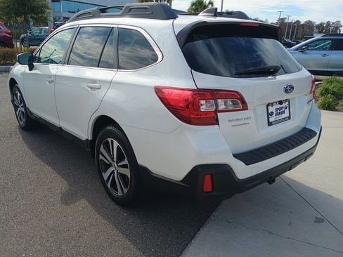 Used 2018 Subaru Outback 2.5i Limited image 7