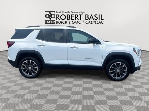 New 2027 GMC Terrain Elevation w/ Elevation Premium Package AWD/4WD image 9