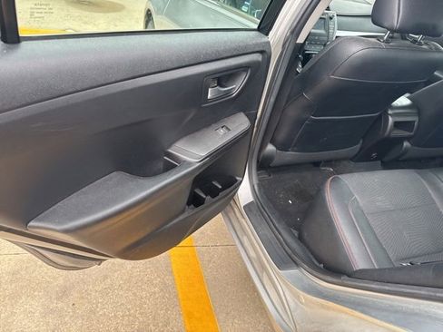Used 2017 Toyota Camry SE FWD image 25