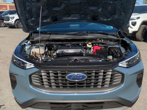 Used 2023 Ford Escape AWD image 17