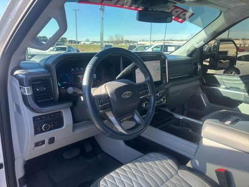 Used 2024 Ford F350 Limited image 12